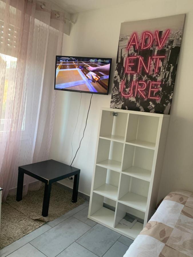 Studio A Mantes 外观 照片